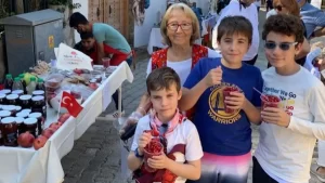 İyi ki varsın Cumhuriyet , İyi ki varsın Barış Manço , İyi ki varsın Lale Manço Ahıskalı. 